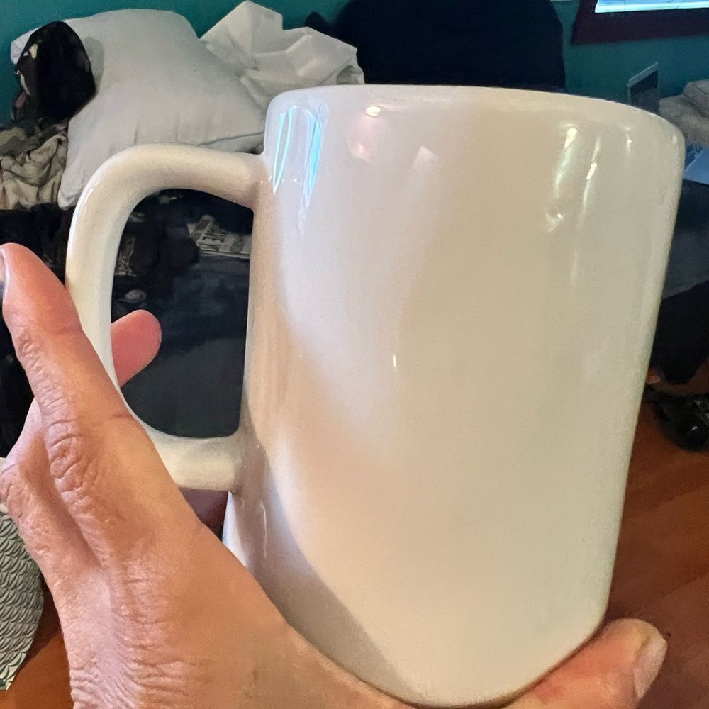 Rae Dunn Dad's Favorite Mug - Picture 3 of 4
